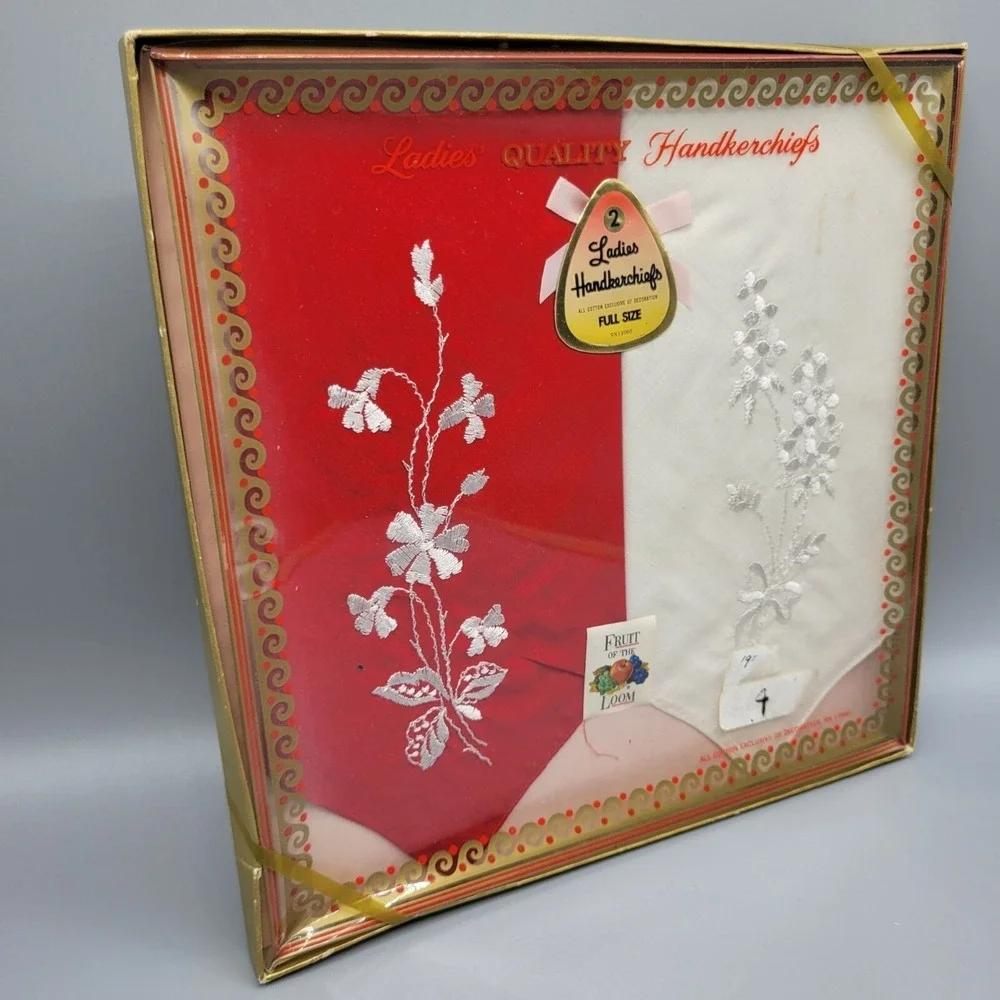 Vtg Fruit Of The Loom Ladies Quality Handkerchiefs Cotton Embroidered Set of 2